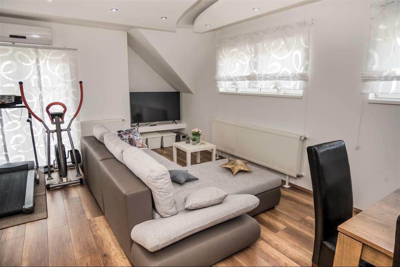 Apartman Hubertus 5* Vagovina Екстер'єр фото