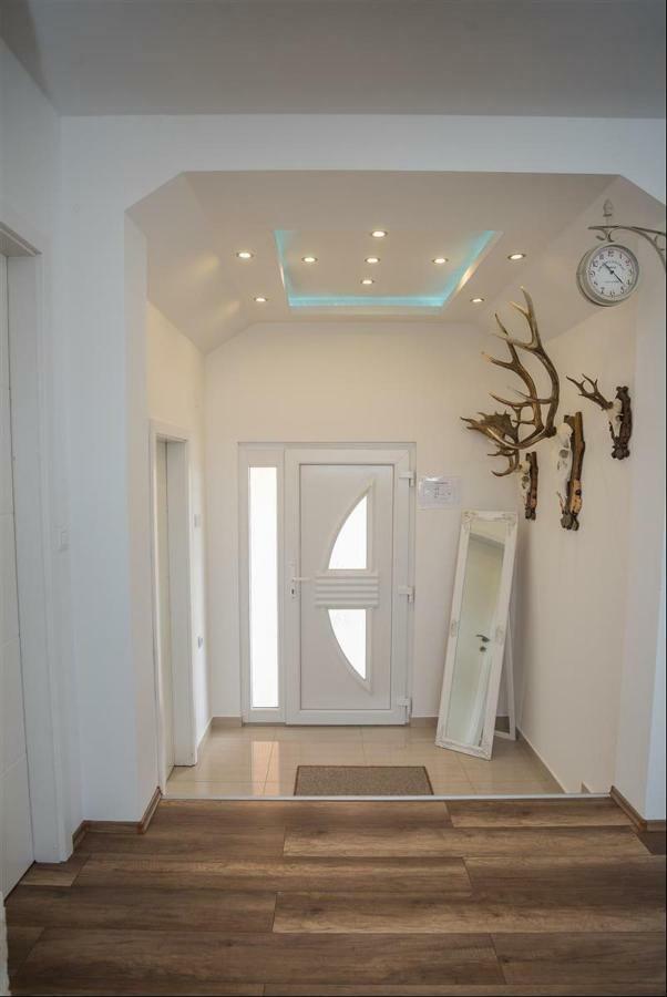 Apartman Hubertus 5* Vagovina Екстер'єр фото